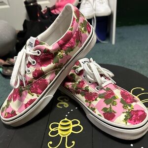 VANS woman’s size 8